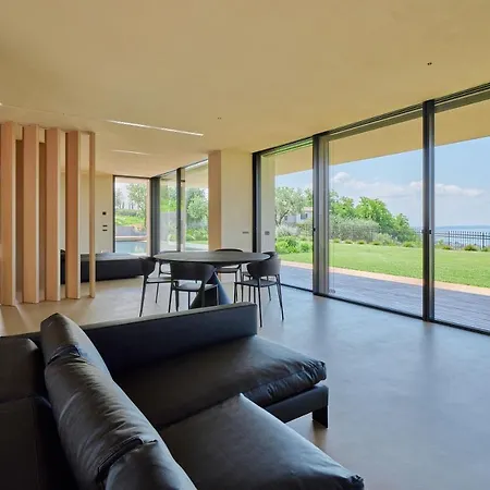 فيلة Villasgarda - *