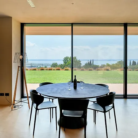 فيلة Villasgarda -